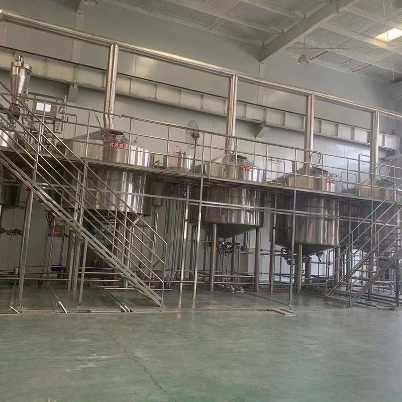 彭山精酿啤酒设备厂—平面布置、设备设计、制造、调试、培训等一条龙服务_COPY